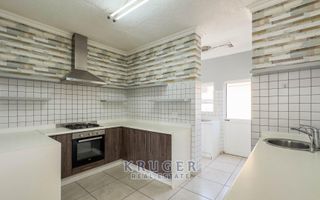 3 Bedroom House For Sale in Long Beach