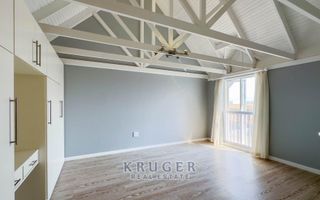 3 Bedroom House For Sale in Long Beach
