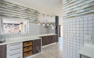 3 Bedroom House For Sale in Long Beach