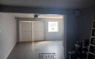 3 Bedroom House For Sale in Long Beach