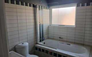 3 Bedroom House For Sale in Long Beach