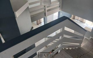 3 Bedroom House For Sale in Long Beach