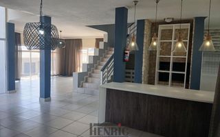 3 Bedroom House For Sale in Long Beach