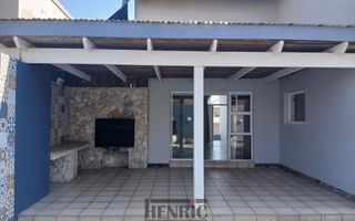 3 Bedroom House For Sale in Long Beach