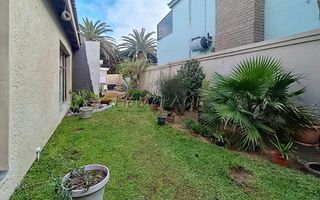 3 Bedroom House For Sale in Meersig