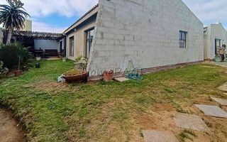 3 Bedroom House For Sale in Meersig