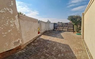 3 Bedroom House For Sale in Meersig