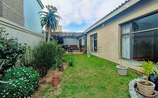 3 Bedroom House For Sale in Meersig