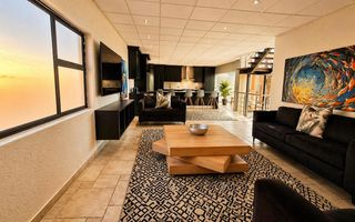 5 Bedroom House For Sale in Long Beach