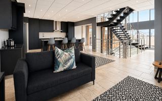 5 Bedroom House For Sale in Long Beach
