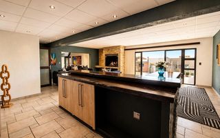 5 Bedroom House For Sale in Long Beach