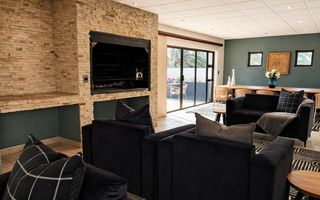 5 Bedroom House For Sale in Long Beach