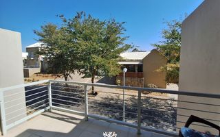 2 Bedroom Apartment For Sale in Elisenheim, Windhoek