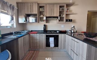 2 Bedroom Apartment For Sale in Elisenheim, Windhoek