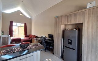 2 Bedroom Apartment For Sale in Elisenheim, Windhoek