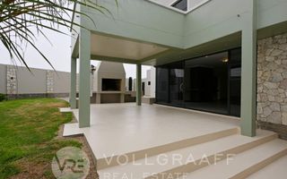 5 Bedroom House For Sale in Swakopmund Ext 9, Swakopmund