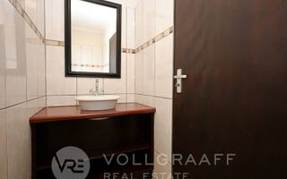 5 Bedroom House For Sale in Swakopmund Ext 9, Swakopmund