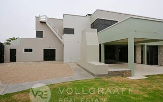 5 Bedroom House For Sale in Swakopmund Ext 9, Swakopmund