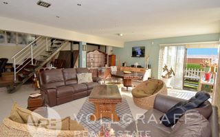 3 Bedroom House For Sale in Mile 4, Swakopmund