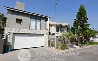 3 Bedroom House For Sale in Mile 4, Swakopmund