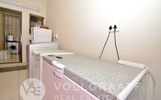 3 Bedroom House For Sale in Mile 4, Swakopmund
