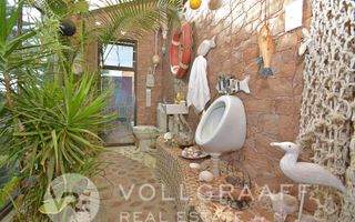 3 Bedroom House For Sale in Mile 4, Swakopmund