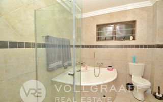 3 Bedroom House For Sale in Mile 4, Swakopmund