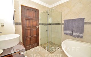 3 Bedroom House For Sale in Mile 4, Swakopmund