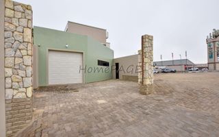 5 Bedroom House For Sale in Swakopmund Ext 9, Swakopmund