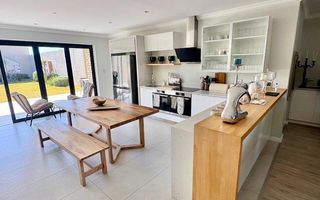 4 Bedroom House To Rent in Lagoon