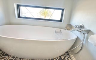 4 Bedroom House To Rent in Lagoon
