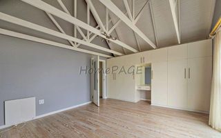 3 Bedroom House For Sale in Long Beach