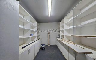 3 Bedroom House For Sale in Long Beach