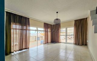 3 Bedroom House For Sale in Long Beach