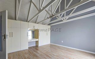 3 Bedroom House For Sale in Long Beach
