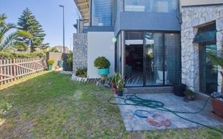 3 Bedroom House For Sale in Mile 4, Swakopmund