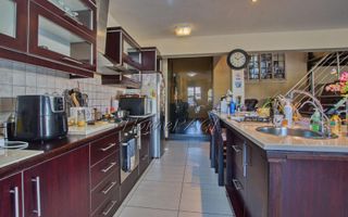 3 Bedroom House For Sale in Mile 4, Swakopmund