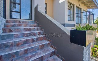 3 Bedroom House For Sale in Mile 4, Swakopmund