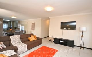 3 Bedroom House To Rent in Tamariskia, Swakopmund