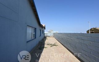 3 Bedroom House To Rent in Tamariskia, Swakopmund