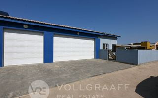 3 Bedroom House To Rent in Tamariskia, Swakopmund