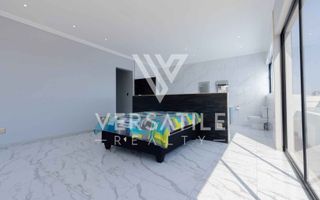 4 Bedroom House For Sale in Dolphin Beach