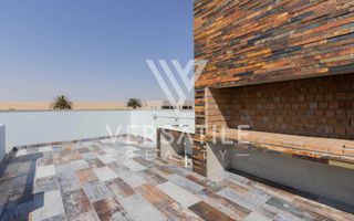 4 Bedroom House For Sale in Dolphin Beach