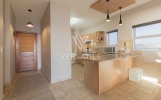 2 Bedroom Apartment To Rent in Long Beach