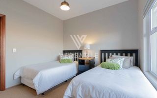 2 Bedroom Apartment To Rent in Long Beach