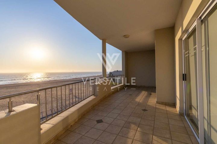 2 Bedroom Apartment To Rent in Long Beach