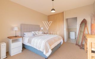 2 Bedroom Apartment To Rent in Long Beach
