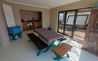 5 Bedroom House For Sale in Meersig