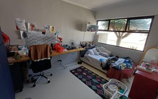 5 Bedroom House For Sale in Meersig