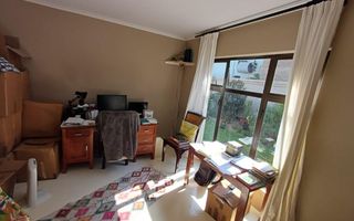 5 Bedroom House For Sale in Meersig